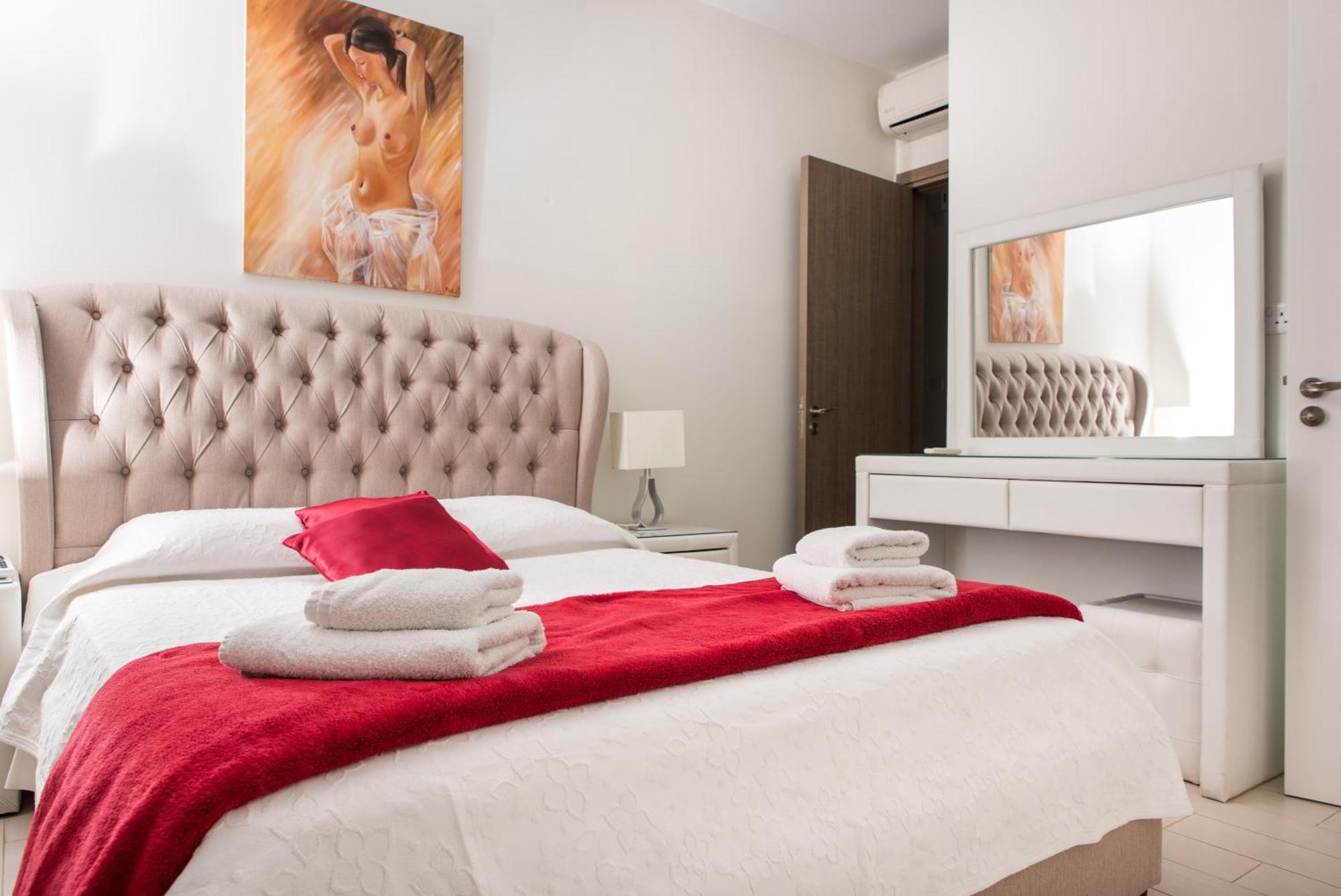 Mesogios House Suites Larnaca Eksteriør billede